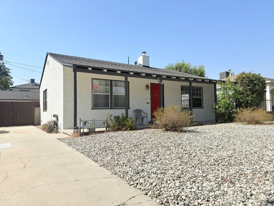 Primary Photo - Bright and Spacious Two-Bedroom in Sun Valley