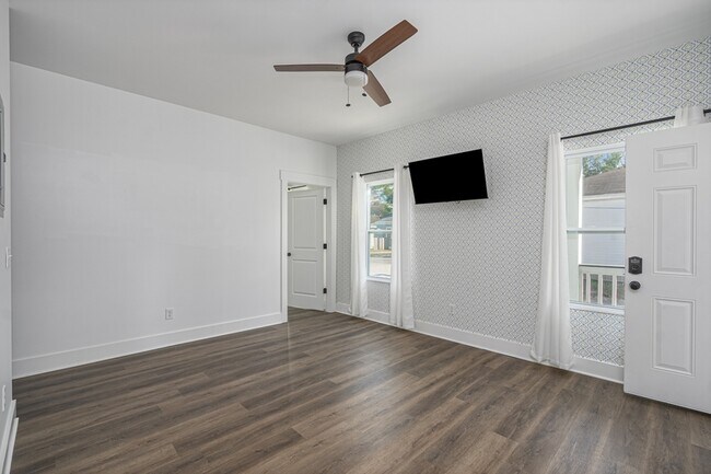 Foto del edificio - 637 E Anderson St