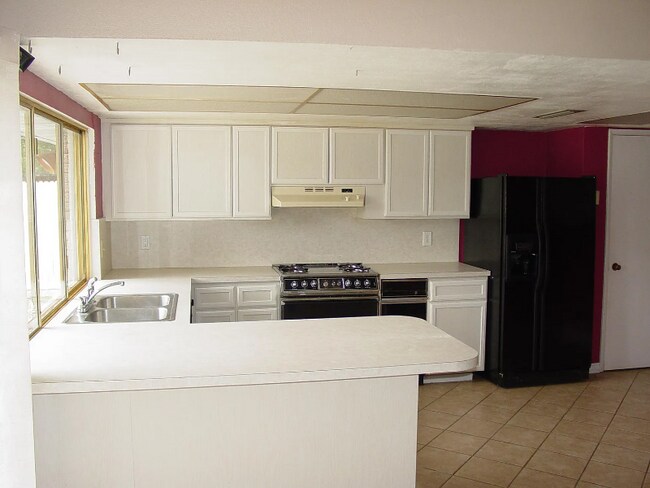 Foto del edificio - 1332 Lorraine Dr