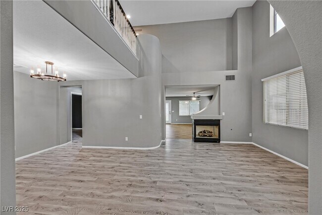 Foto del edificio - 663 Homewillow Ave