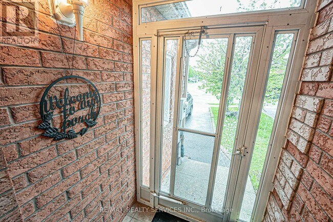 Photo du bâtiment - 125 Lent Crescent