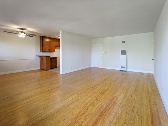 Living / Dining Area - 3971 Potomac Ave