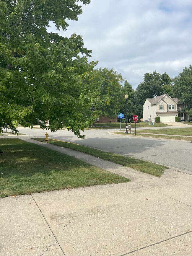 Foto del edificio - 12647 Gunnison Dr