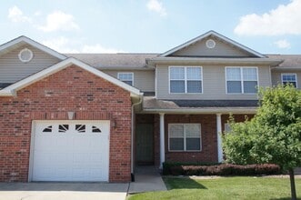 Building Photo - 706 Titan Dr