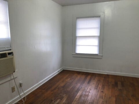 Building Photo - 317 N Grand Ave