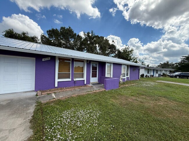 Foto del edificio - Charming 3-Bedroom, 2-Bath Home in the Hea...