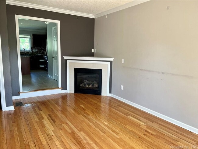 Building Photo - 28 Schoolhouse Landing