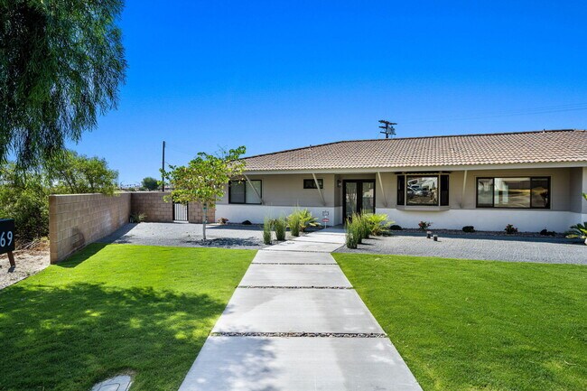 Building Photo - 79869 Hummingbird Ln