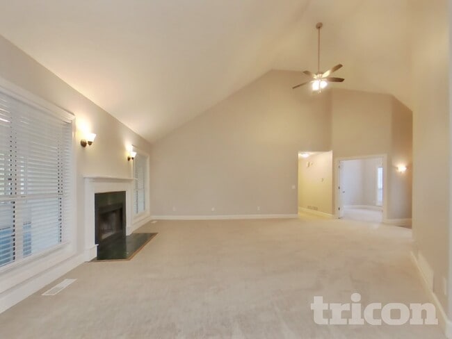 Building Photo - 4199 Green Ct