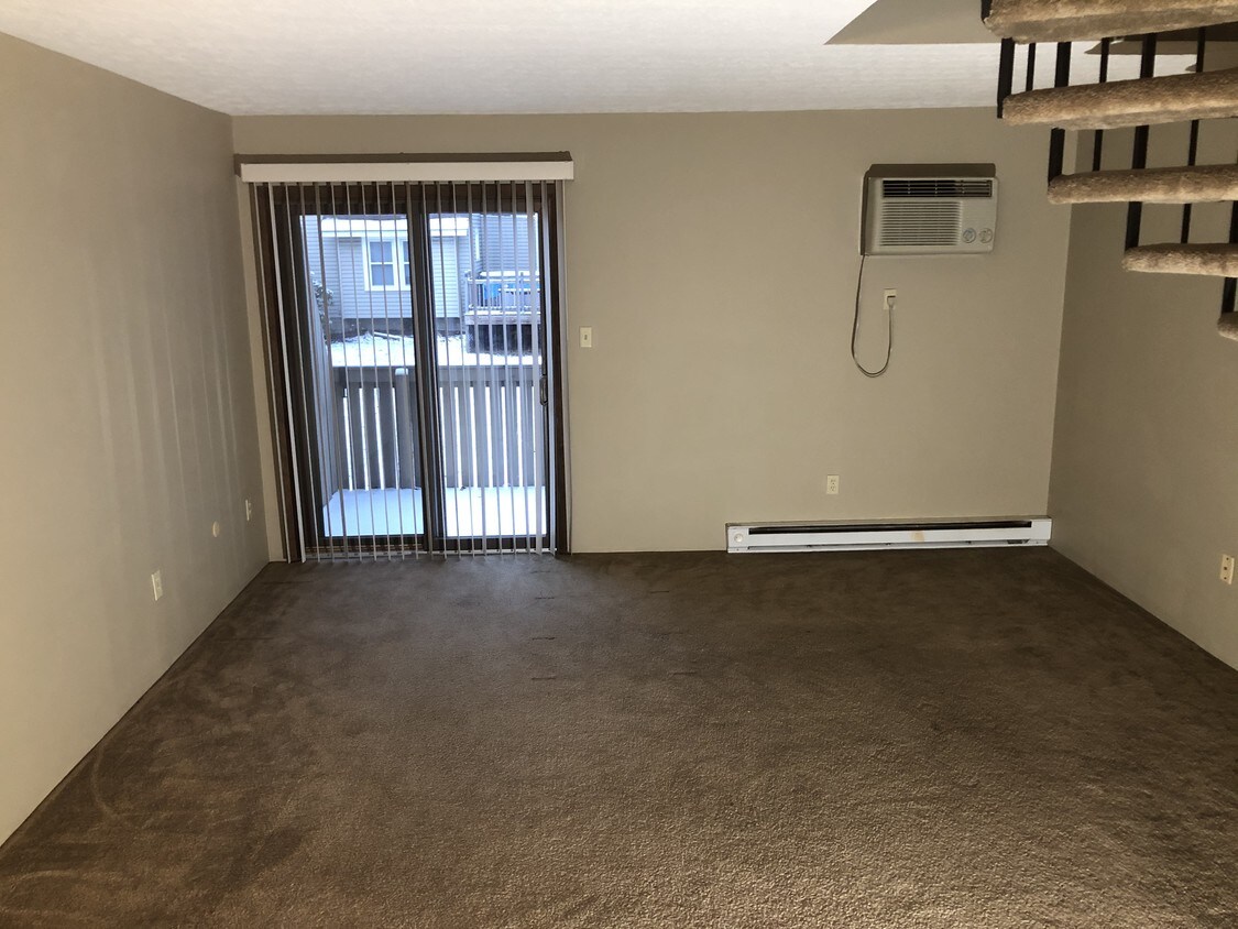 Foto principal - 2479 2nd St