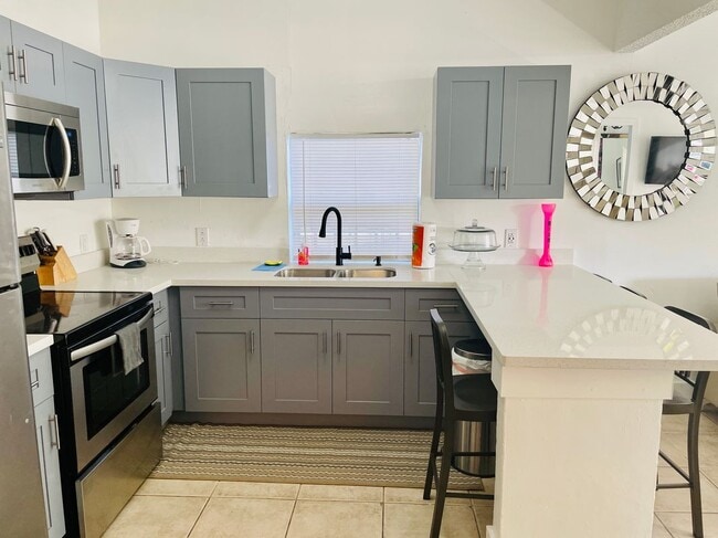 Building Photo - 700 Biltmore Way