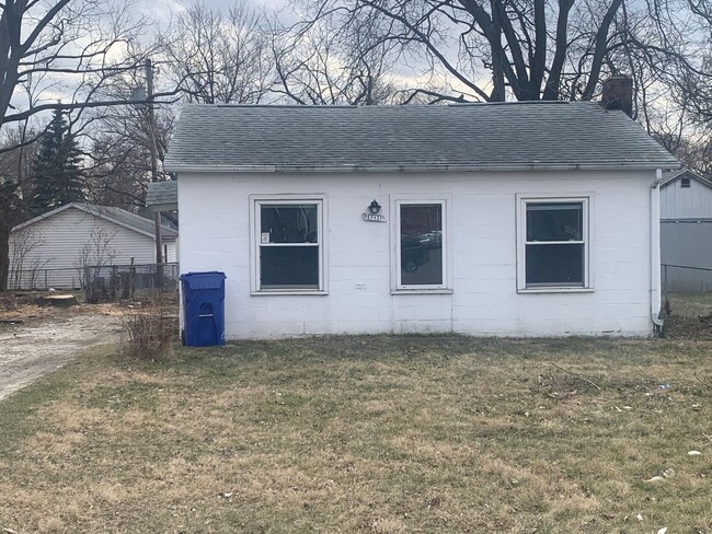 Building Photo - 1 bedroom house in peoria heights