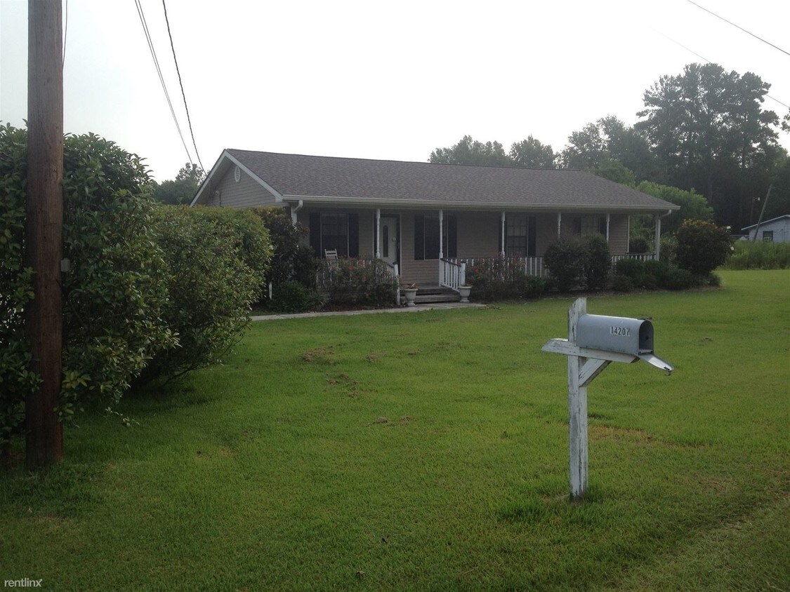 Primary Photo - 14207 Pardo Rd