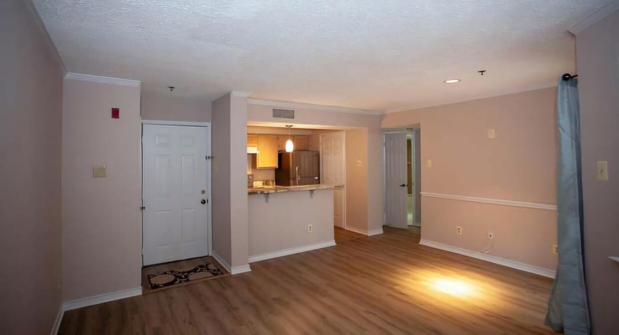 Primary Photo - 1524 Lincoln Way