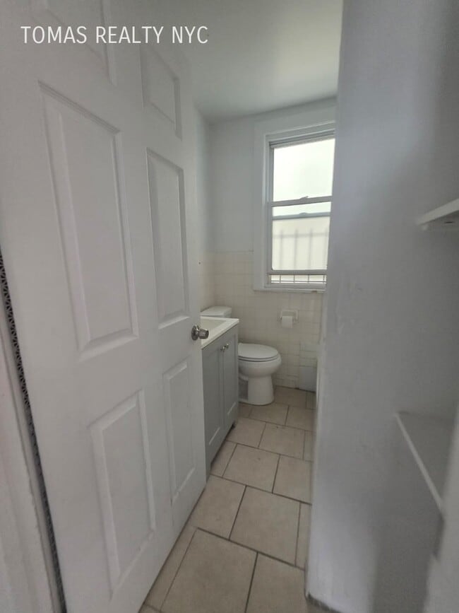 Photo - 16 Sherwood Ave Apartment