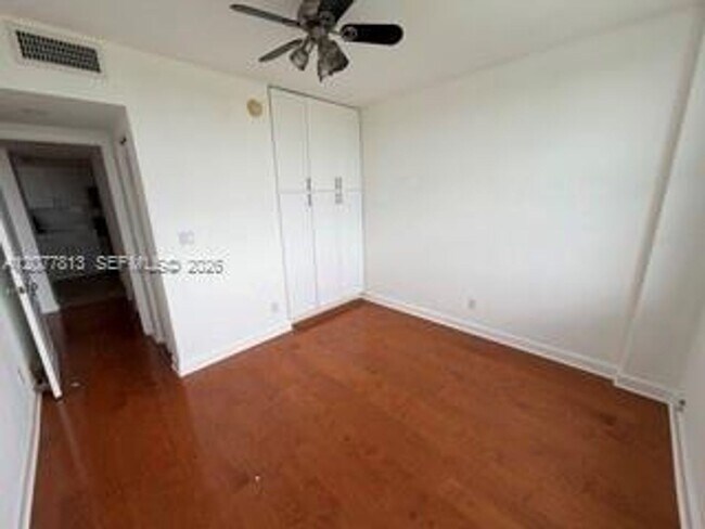 Building Photo - 5600 Collins Ave