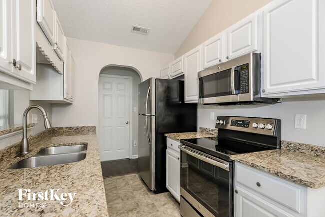 Building Photo - 3204 Forest Creek Ct