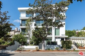 Building Photo - 1621 Malcolm Ave