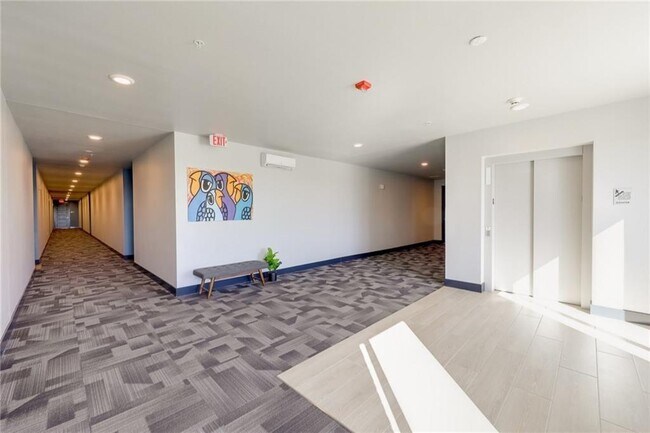 Foto del edificio - 6444 Burnet Rd
