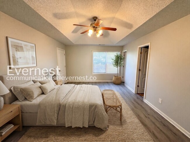 Foto del edificio - 8640 Thomas Ln