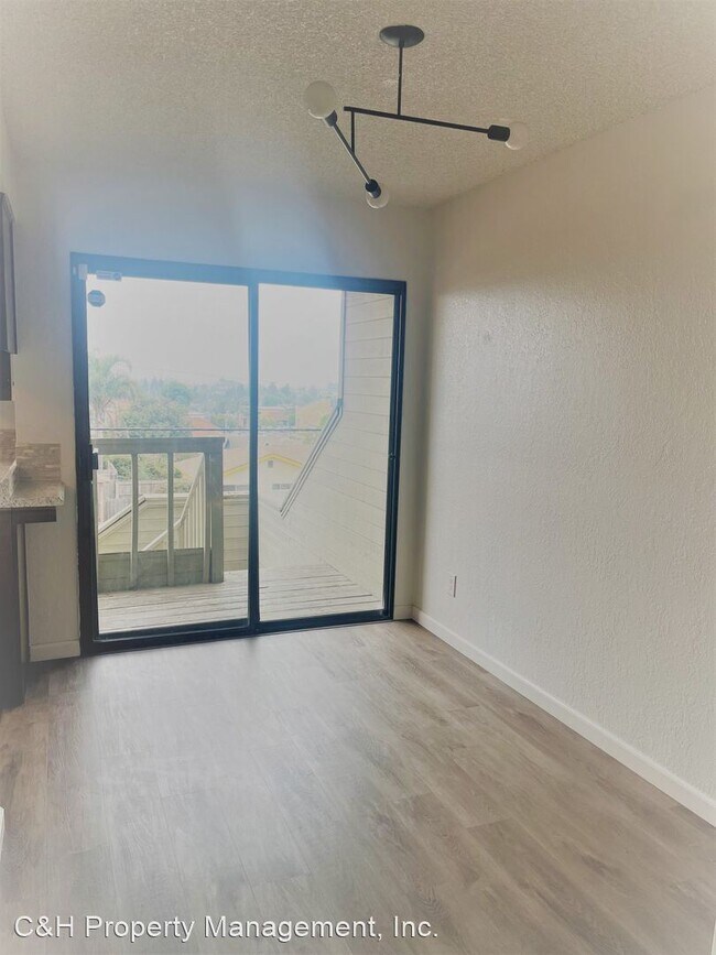 Building Photo - 2 br, 1.5 bath House - 1625 Ramona Ave.