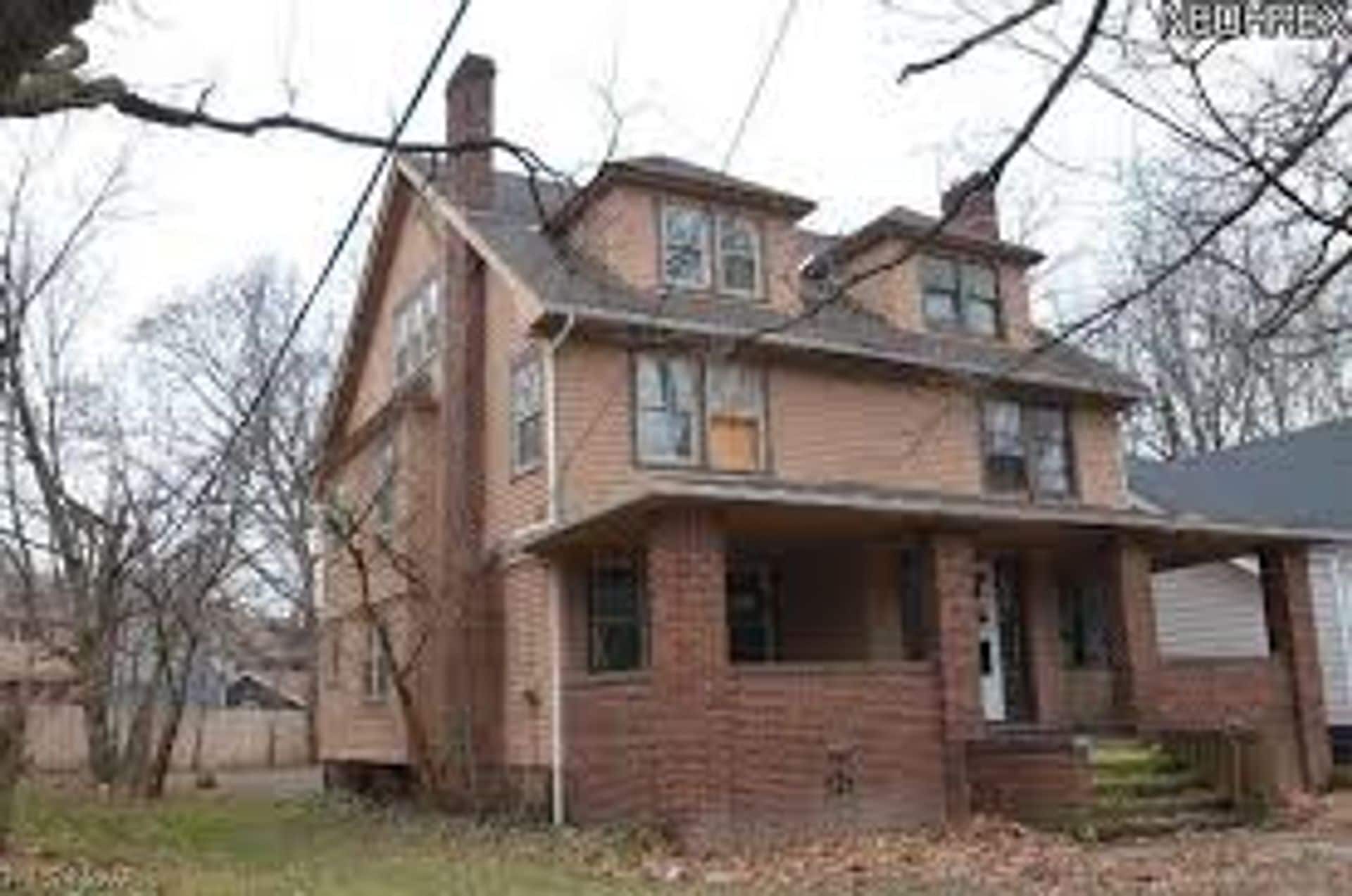 14422-4 Lee Blvd Cleveland Heights, OH 44118 – photo 1