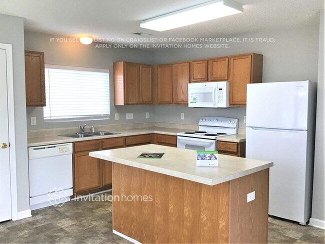 Building Photo - 1136 Tellis Dr