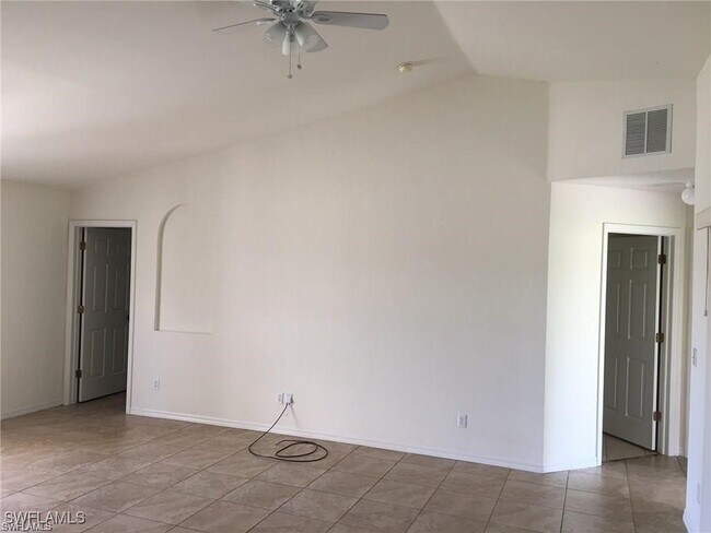 Foto del edificio - 1217 SW 30th St