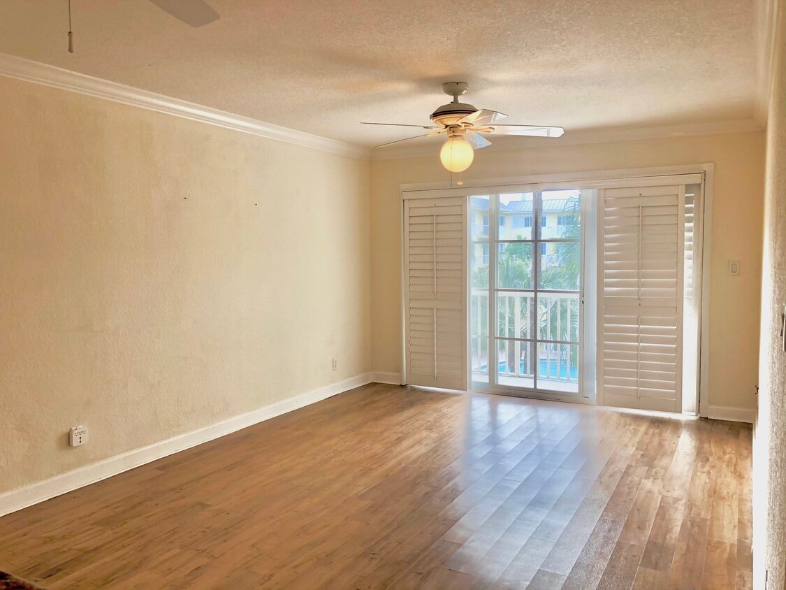 Primary Photo - 1515 E Broward Blvd