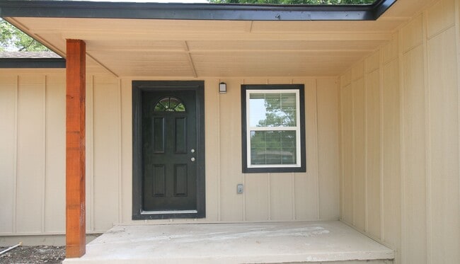 Foto del edificio - Recently Remodeled 3 Bed 2 Bath!
