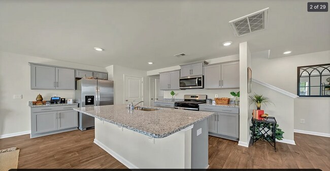 Foto del edificio - 191 Hunters Branch Dr