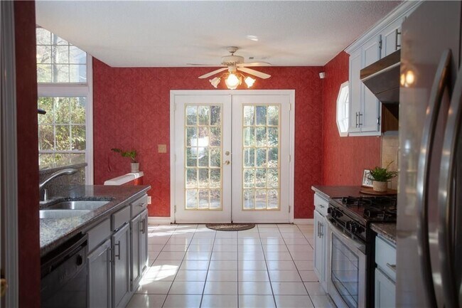 Foto del edificio - 2825 Binghampton Ln