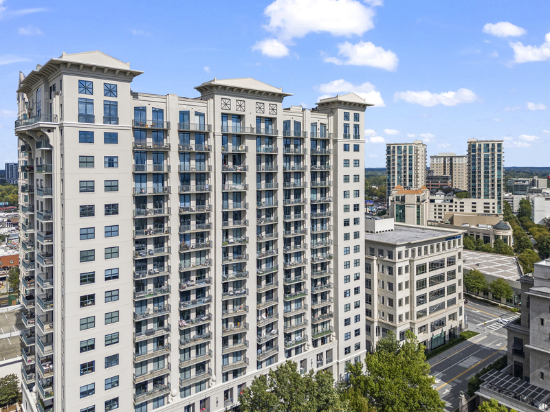 Foto principal - 3040 Peachtree Rd NW