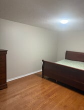 Building Photo - 207 Gwendolyn St