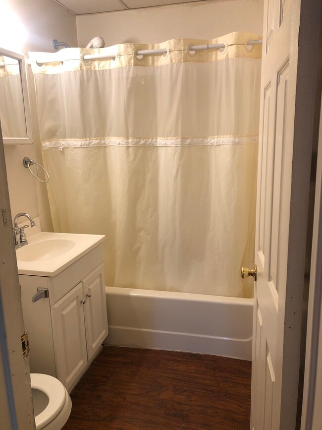 Bathroom - 174 Grand St