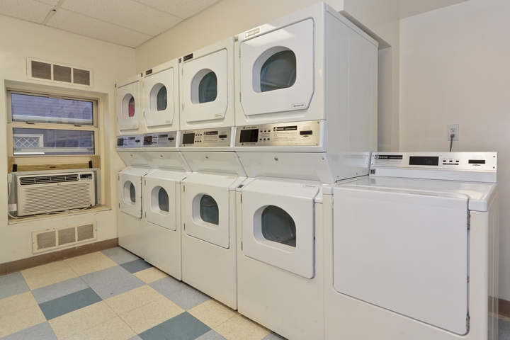 Laundry Facilities - Pondview Apartments