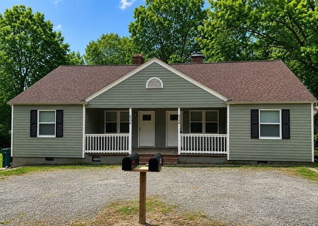 Photo - 624 Frasier St SE Townhome