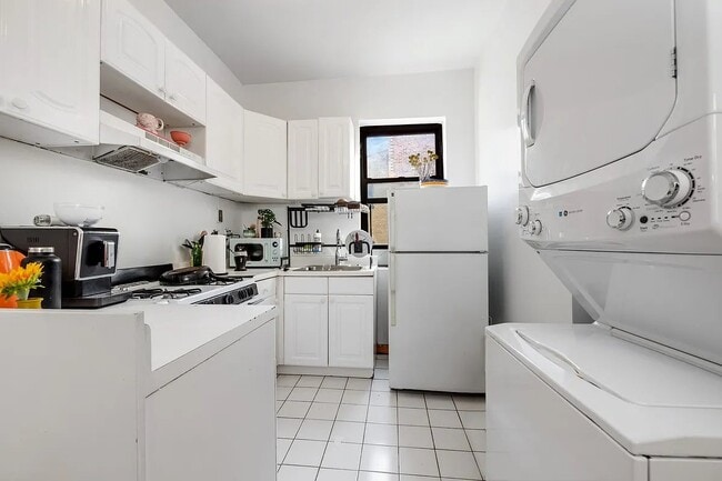 Foto del edificio - 2 Bank St