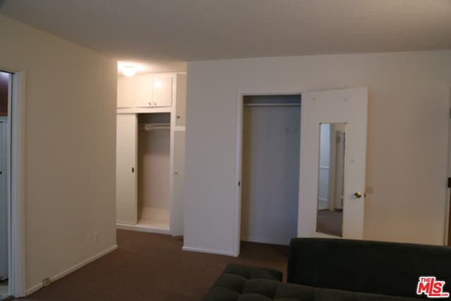 Building Photo - 1331 N Gardner St