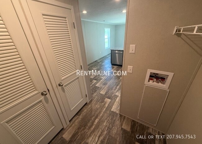 Foto del edificio - 438 Finson Rd