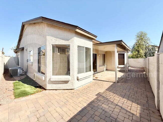Foto del edificio - 1822 1822 South 39th St