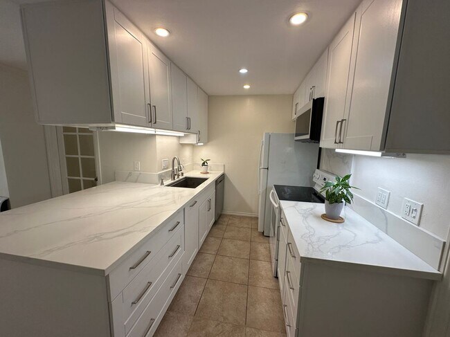 Foto del edificio - 7777 W 91st St