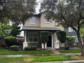 Building Photo - 1847 Vintage Cir