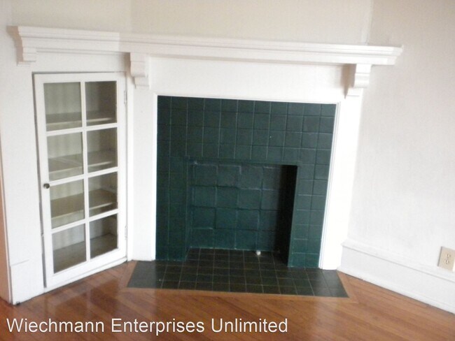 Foto del edificio - 2310 E Bradford Ave