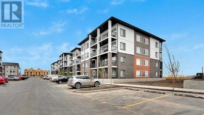 Building Photo - 6-116 Merganser Dr W