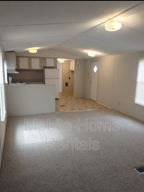 Building Photo - 2737 Dove Ln
