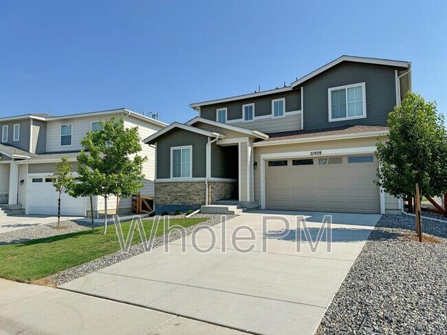 Foto del edificio - 21939 E Stanford Cir