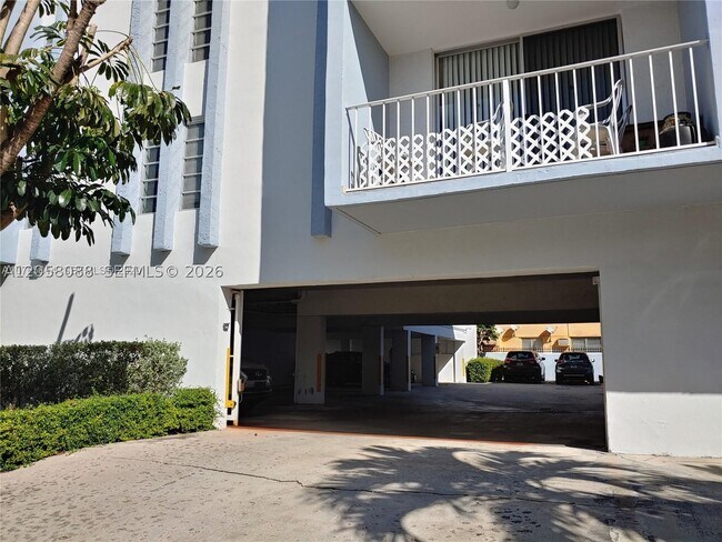 Foto del edificio - 7705 Abbott Ave