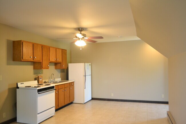 Building Photo - 601 S Osteopathy Ave