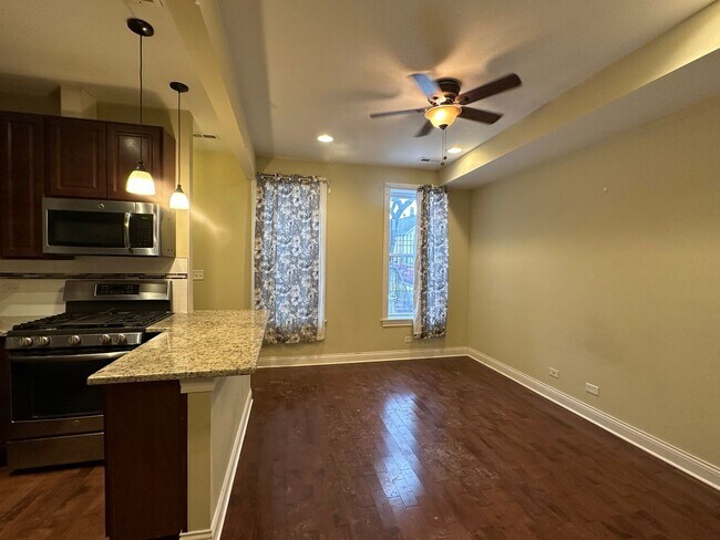 Foto del edificio - 2649 W 21st Pl